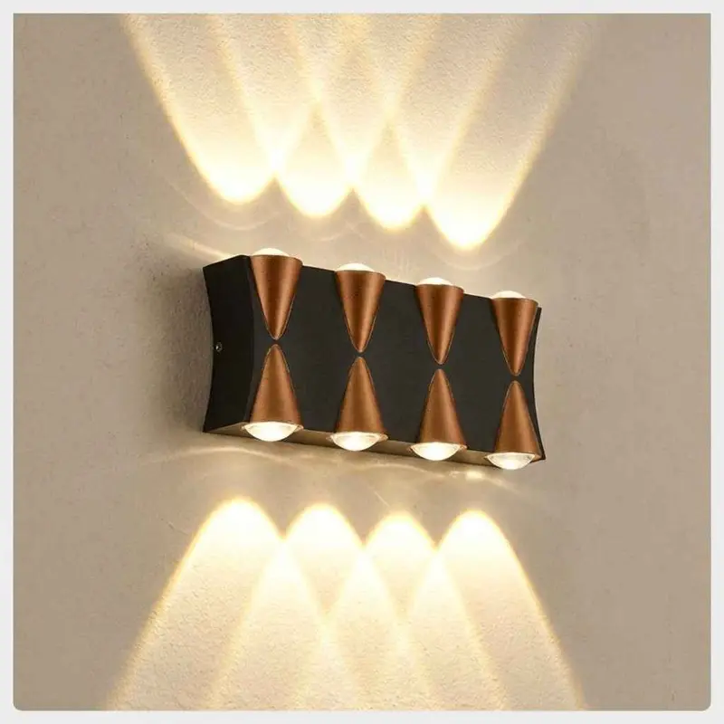 Led zidna lampa