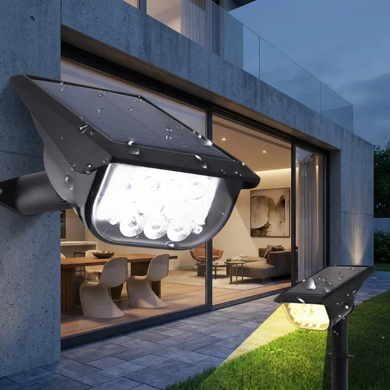 Solarna baštenska lampa